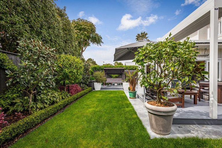 Photo of property in 20 Kensington Drive, Orewa, 0931