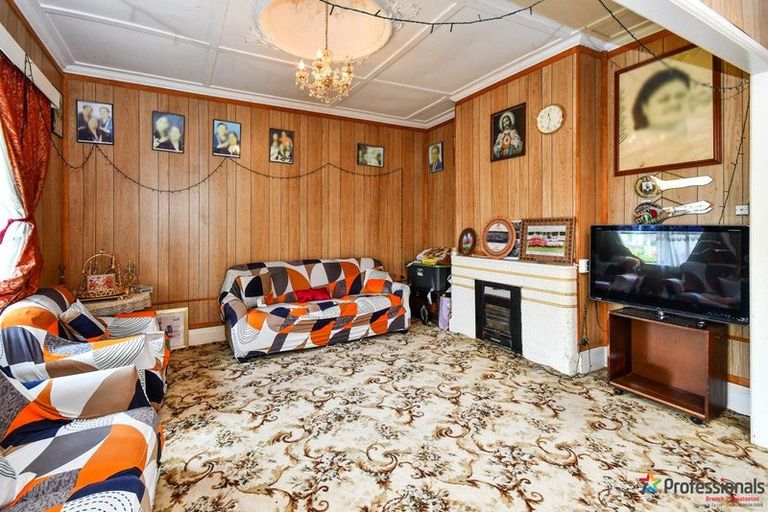 Photo of property in 52 Hokonui Road, Otahuhu, Auckland, 1062