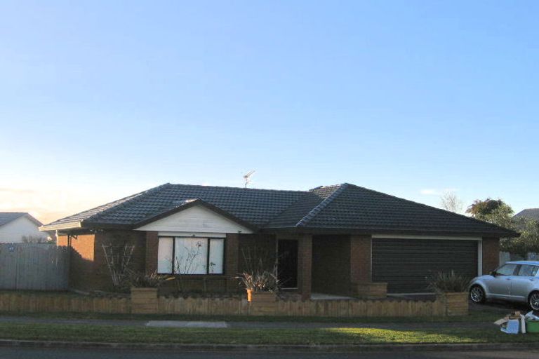 Photo of property in 152 Burswood Drive, Burswood, Auckland, 2013