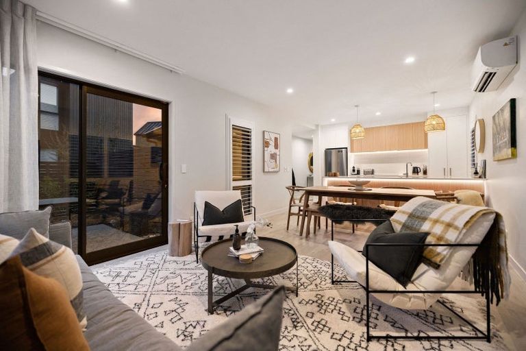 Photo of property in 9 Mulholland Drive, Jacks Point, 9371