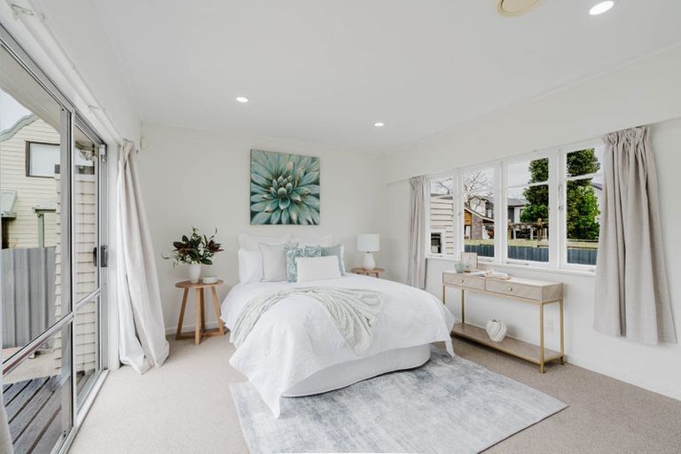 Photo of property in 35 Lake Crescent, Hamilton Lake, Hamilton, 3204