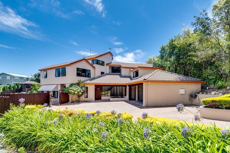 Photo of property in 10 Muritai Crescent, Havelock North, 4130