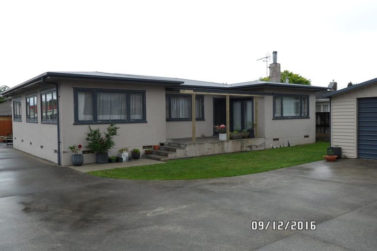 Photo of property in 325 Cambridge Road, Hillcrest, Hamilton, 3216