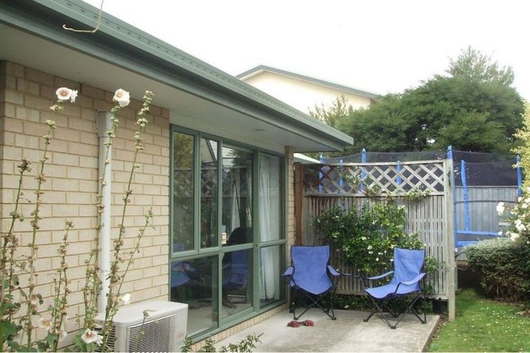 Photo of property in 51 Parade Court, Addington, Christchurch, 8024