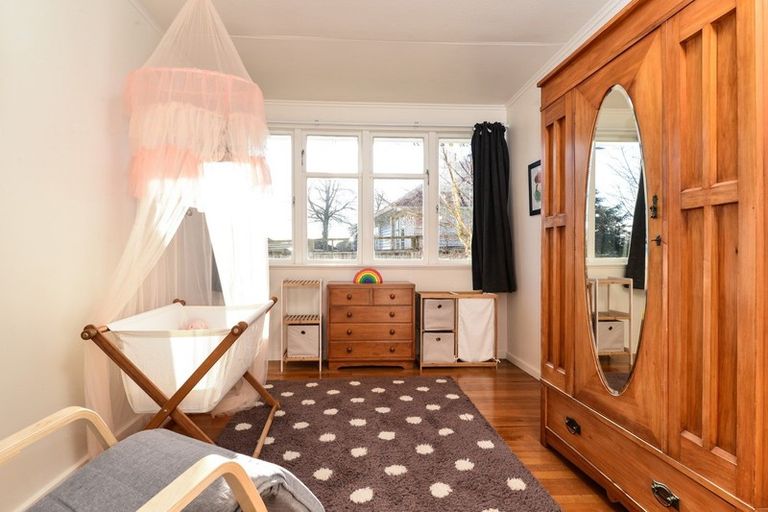 Photo of property in 12 Holland Road, Fairfield, Hamilton, 3214