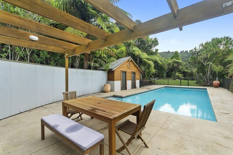 Photo of property in 366g Huia Road, Titirangi, Auckland, 0604
