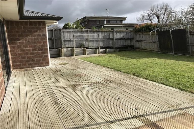 Photo of property in 1 Gaylands Place, Opaheke, Papakura, 2113