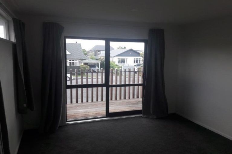 Photo of property in 1/484 Ilam Road, Bryndwr, Christchurch, 8052