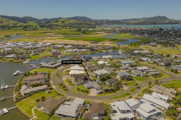 Photo of property in 20 Aquila Drive, Whitianga, 3510