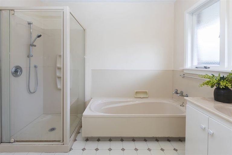 Photo of property in 7 Willowbrook Place, Fendalton, Christchurch, 8052