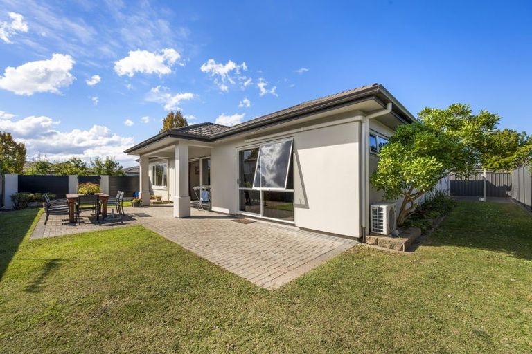Photo of property in 14 Palliser Place, Poraiti, Napier, 4112