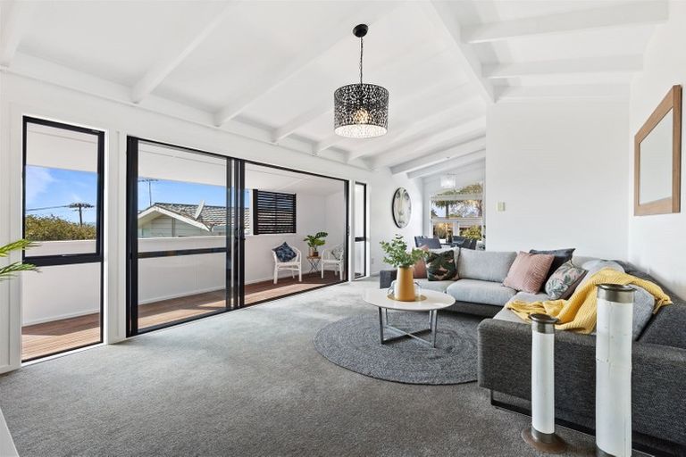 Photo of property in 2/10 Prospect Terrace, Milford, Auckland, 0620