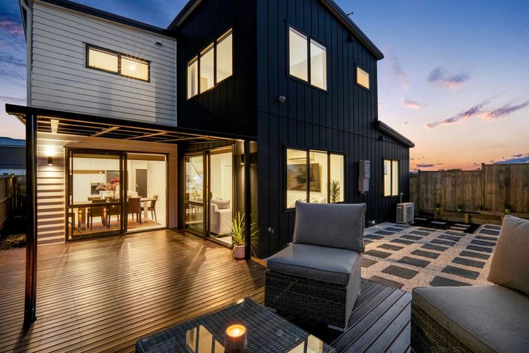 Photo of property in 39 Kabardin Street, Karaka, Papakura, 2113