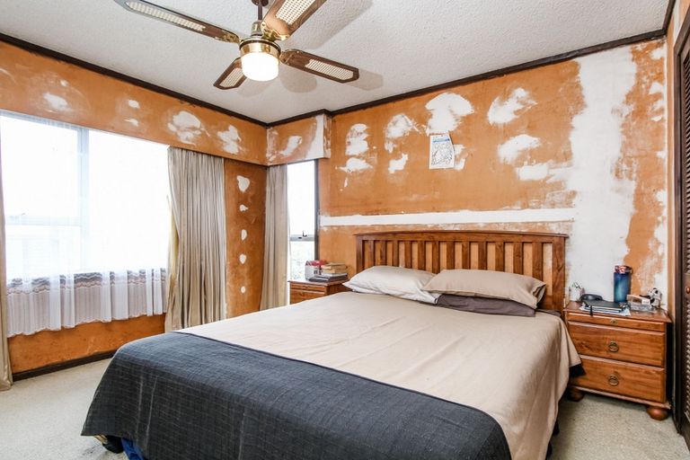 Photo of property in 347 Royal Road, Massey, Auckland, 0614