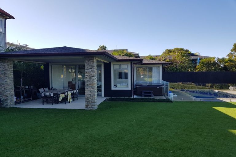 Photo of property in 57d Norwood Road, Bayswater, Auckland, 0622