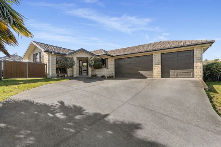 Photo of property in 18 Rosella Drive, Welcome Bay, Tauranga, 3112