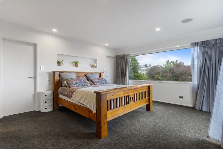 Photo of property in 73 Waldorf Crescent, Orewa, 0931