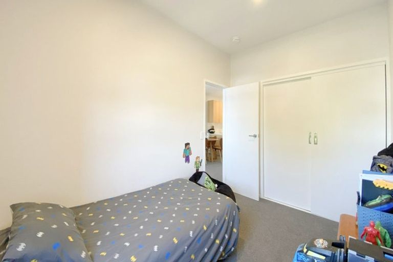 Photo of property in 13 Whakarato Way, Takanini, 2112