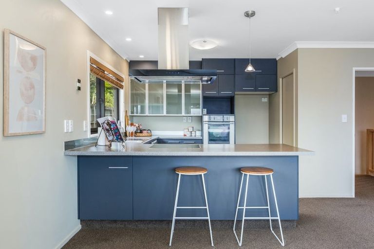 Photo of property in 5 The Top Gallant, Whitby, Porirua, 5024