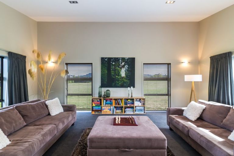 Photo of property in 52 Kenrigg Road, Kinloch, Taupo, 3377