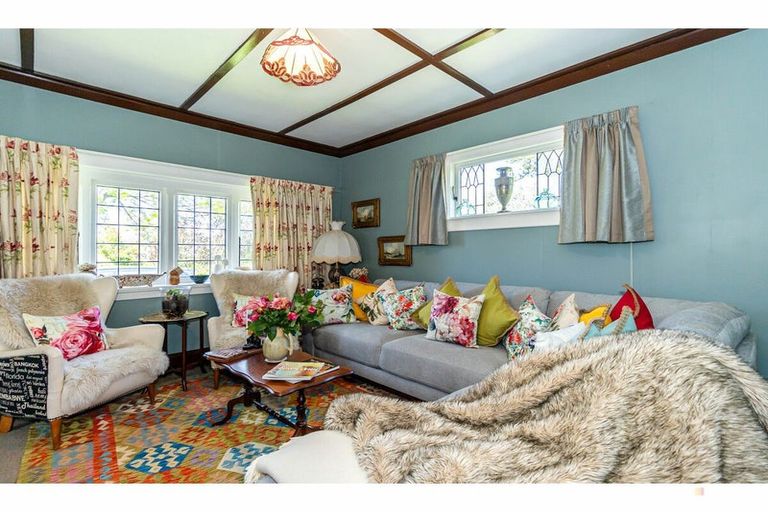 Photo of property in 4 Exeter Street, Waimate, 7924