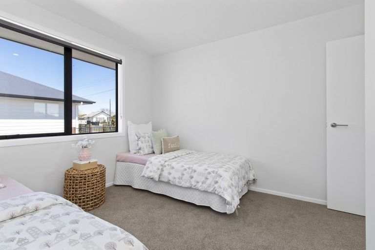 Photo of property in 2/16 Betley Crescent, Fairview Downs, Hamilton, 3214