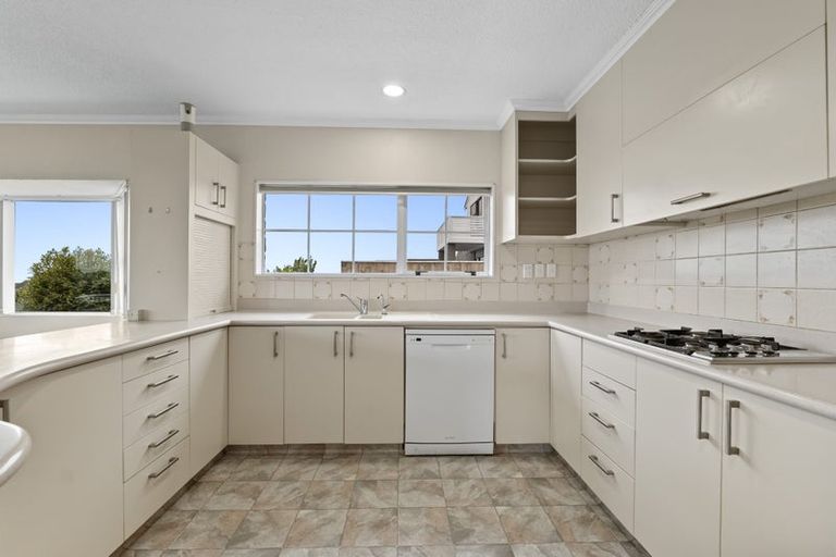 Photo of property in 140 Parklands Avenue, Bell Block, New Plymouth, 4312