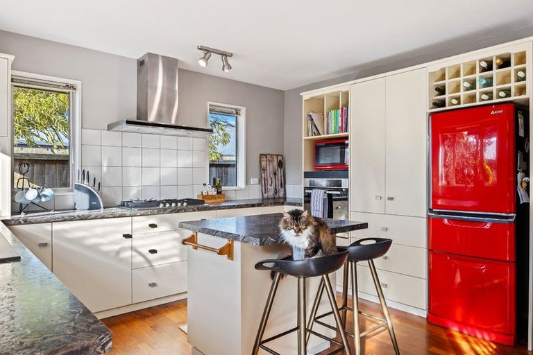 Photo of property in 15 Thornley Place, Woodend, 7610