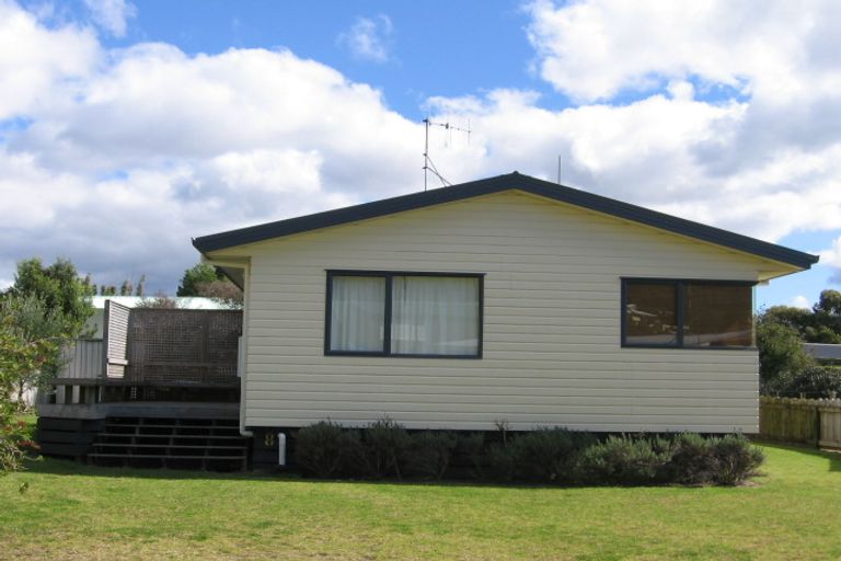 Photo of property in 8 Holland Close, Pauanui, Hikuai, 3579