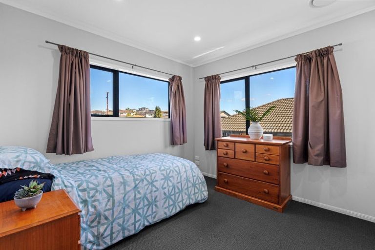 Photo of property in 24 Sauvignon Place, Pyes Pa, Tauranga, 3112