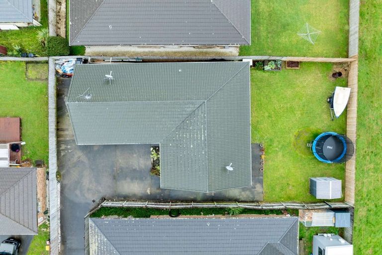 Photo of property in 18 Chic Gardens, Parakai, 0830