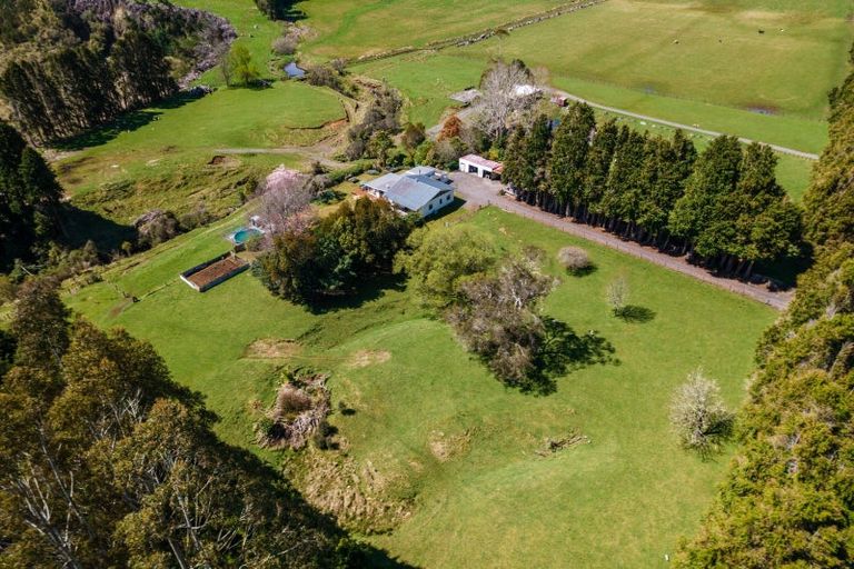 Photo of property in 262 Raetihi Ohura Road, Raetihi, 4696