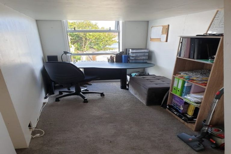 Photo of property in 25 Gaine Street, New Plymouth, 4310