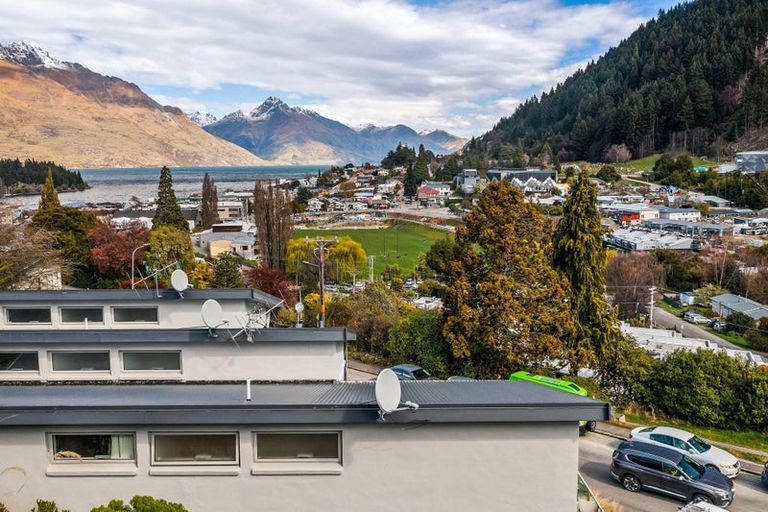 Photo of property in 97 Hallenstein Street, Queenstown, 9300