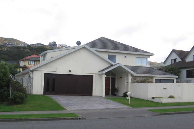 Photo of property in 160 Westchester Drive, Churton Park, Wellington, 6037
