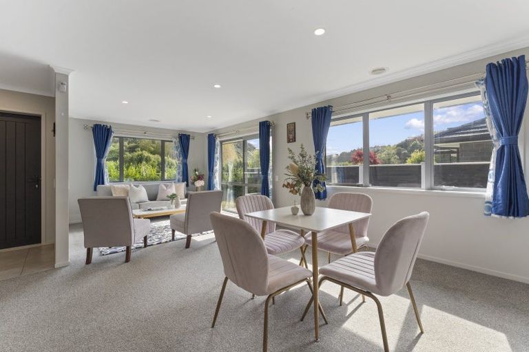 Photo of property in 3 Mooring Close, Whitby, Porirua, 5024