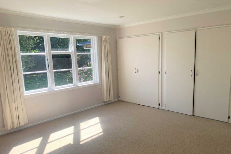 Photo of property in 38 Hollyford Avenue, Bryndwr, Christchurch, 8053