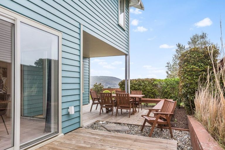 Photo of property in 129 Te Puia Drive, Aotea, Porirua, 5024