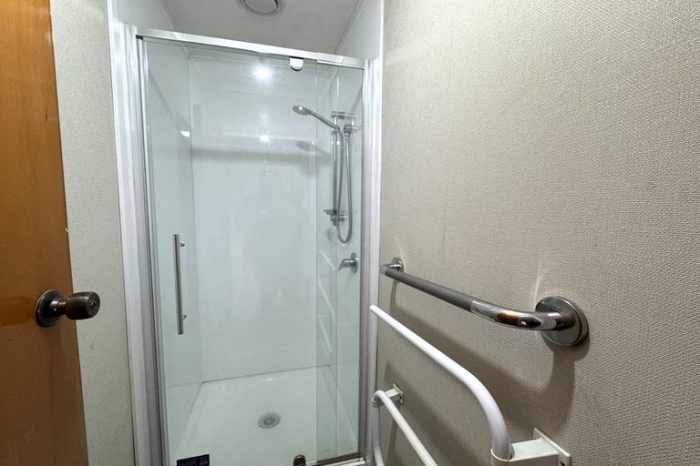 Photo of property in 100 Maxwells Line, Awapuni, Palmerston North, 4412