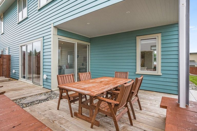 Photo of property in 129 Te Puia Drive, Aotea, Porirua, 5024