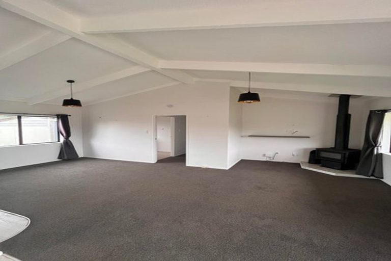 Photo of property in 100 Gillespies Road, Birchville, Upper Hutt, 5018