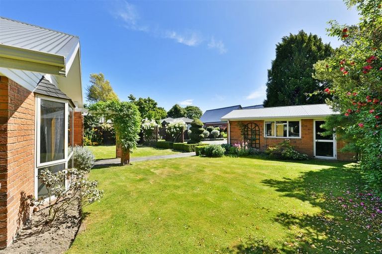 Photo of property in 7 Quirk Place, Sockburn, Christchurch, 8042
