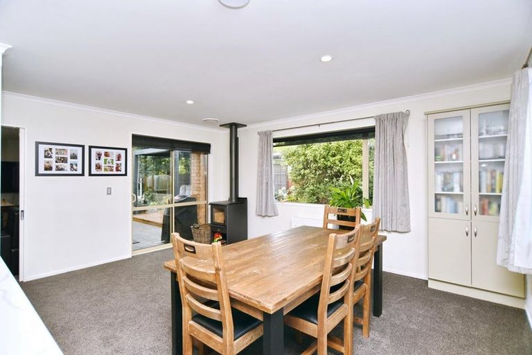 Photo of property in 9 Puhara Avenue, Parklands, Christchurch, 8083