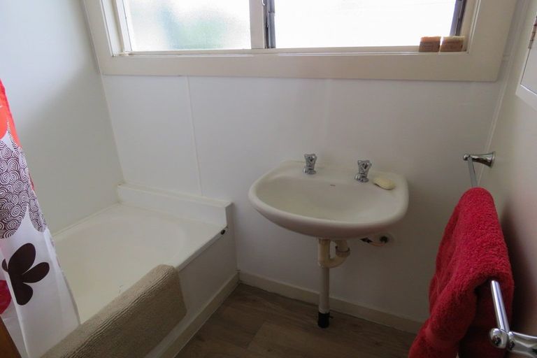 Photo of property in 14 Crampton Road, Reefton, 7830