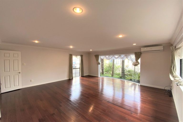 Photo of property in 102b Meadowland Drive, Somerville, Auckland, 2014