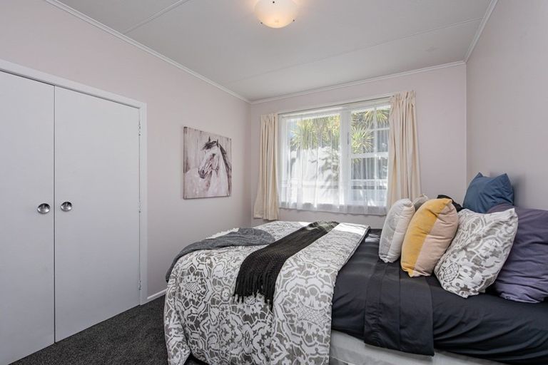 Photo of property in 9 Baffin Grove, Kingston, Wellington, 6021