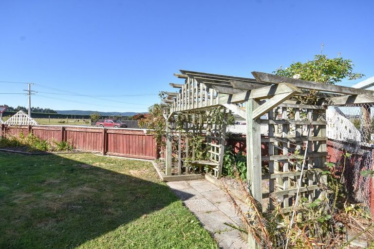 Photo of property in 19 Springfield Road, Milton, 9220