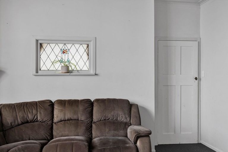 Photo of property in 30 Cloten Road, Stratford, 4332