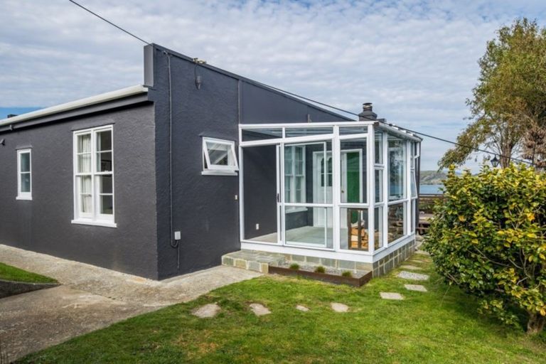 Photo of property in 8 Gordon Road, Plimmerton, Porirua, 5026