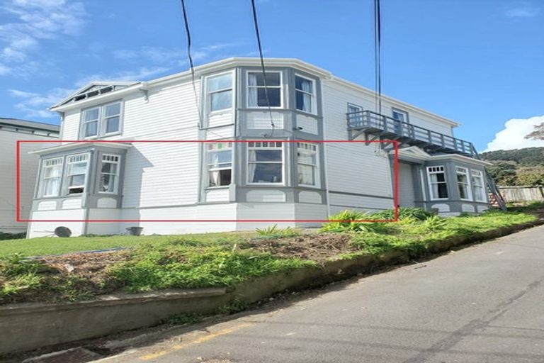 Photo of property in 4 Brougham Street, Mount Victoria, Wellington, 6011